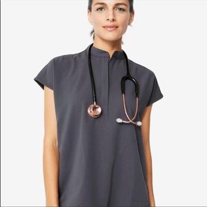 ISO!!!!!! charcoal fig top like picture. Large siz